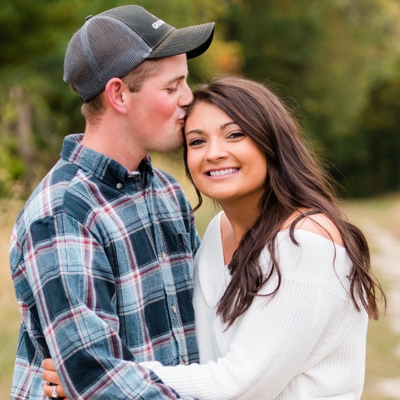 Meet your Posher, Rachel - Picture 1 of 1